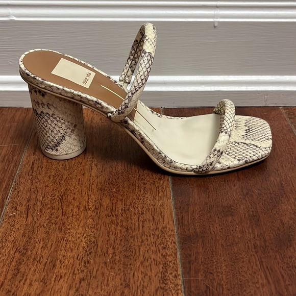 Dolce Vita sandals - Picture 2 of 2